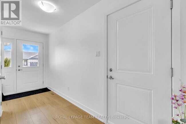 Photo - 181 Seabert Dr