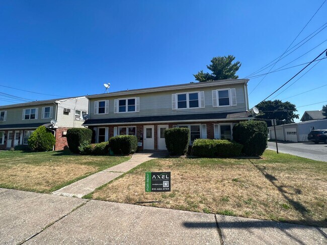 Building Photo - 813-817 North Ulster Street Unit 813-A Rental