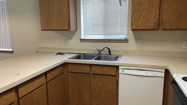 Photo - 305 NW Parr Dr Unidad B