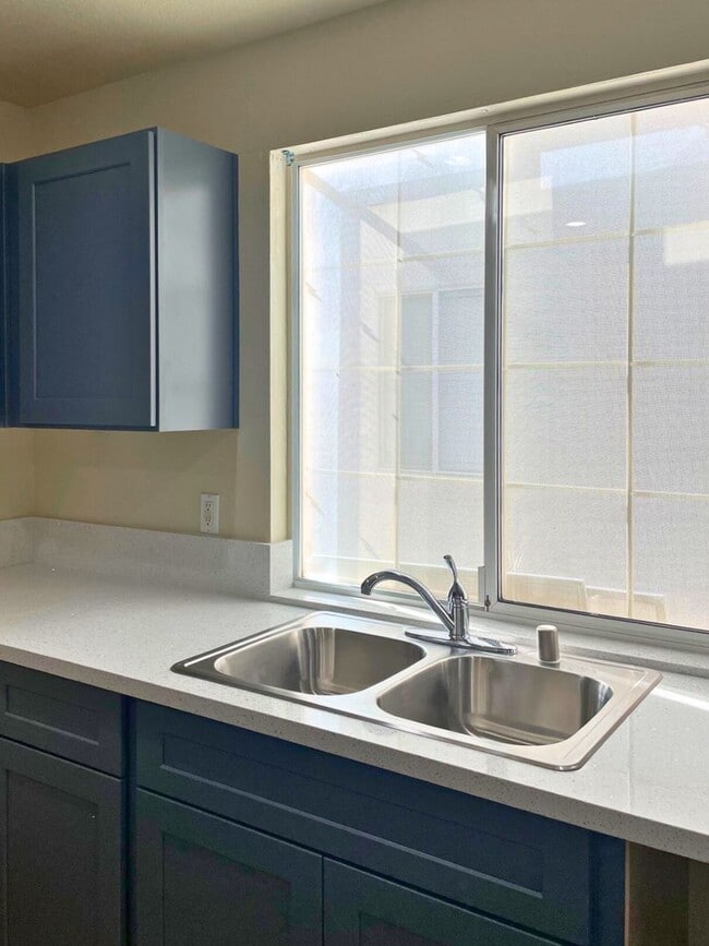 Photo - MOVE-IN READY 3BR/2.5BA SINGLE FAMILY HOME...