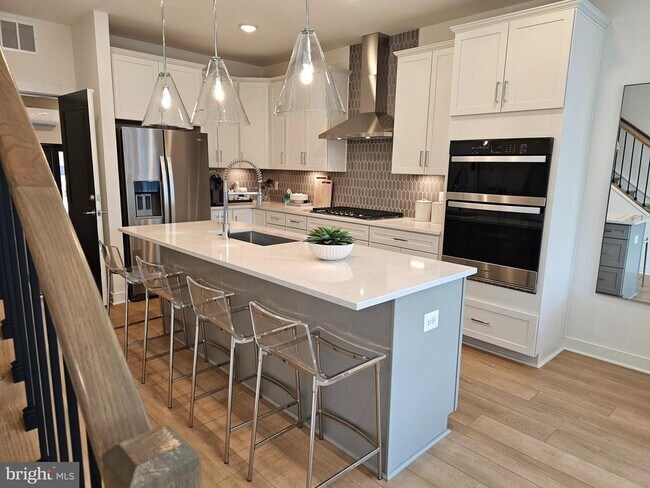 Photo - 2033 Henson Norris St