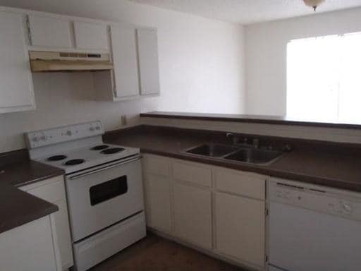 2205 Katy Ln