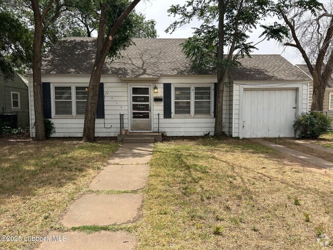 Building Photo - 2219 20th St Rental