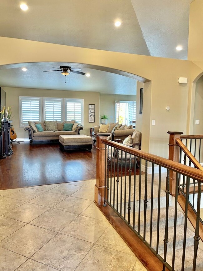 Photo - Luxury Fully Furnished 4-Bedroom Home for Rent – Clinton, Utah