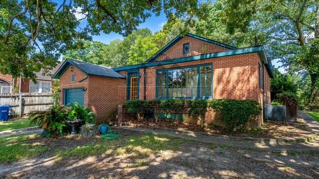 Building Photo - 3105 Woodlawn Ave Rental