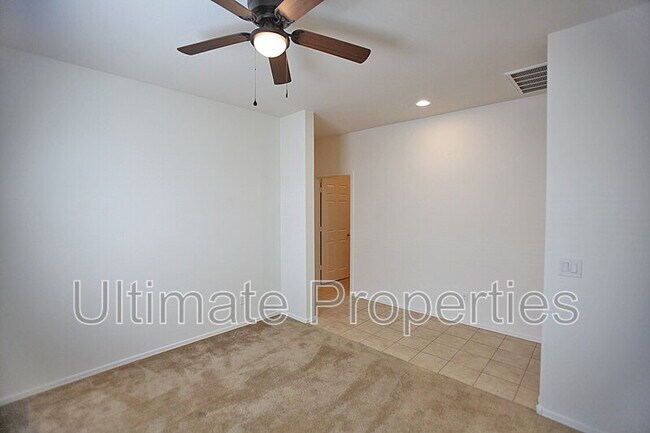11538 W Redfield Rd