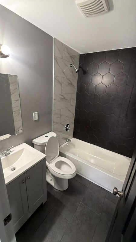 Photo - 1370 Marechalneil St