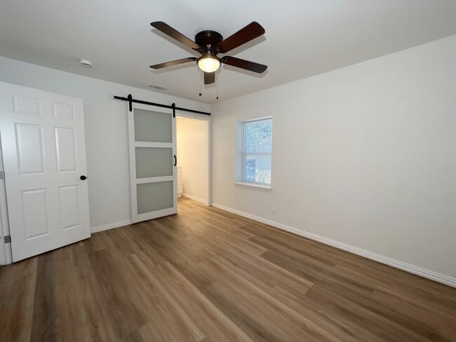 Photo - 1108 Park Dr