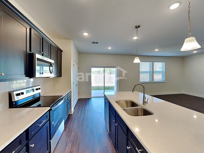 Photo - 122 Elcano Ln