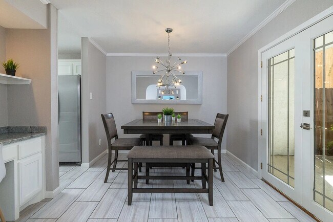 Photo - 2215 Park Hill Dr