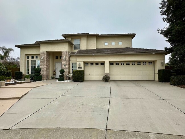 Building Photo - 5701 W Country Ave