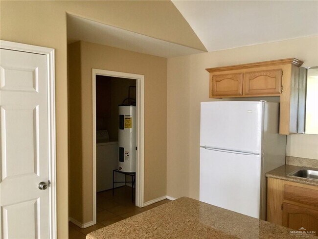 Photo - 9 Salvatierra Ave Unit 17
