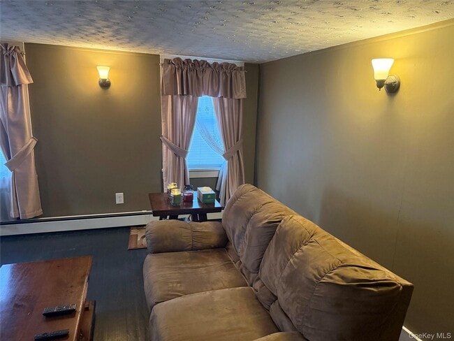 Photo - 6 Glenmere Ave Unit 4