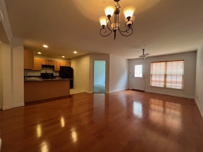 Dining area/Living room - 557 Gregory Ct Unit 557 Gregory Ct