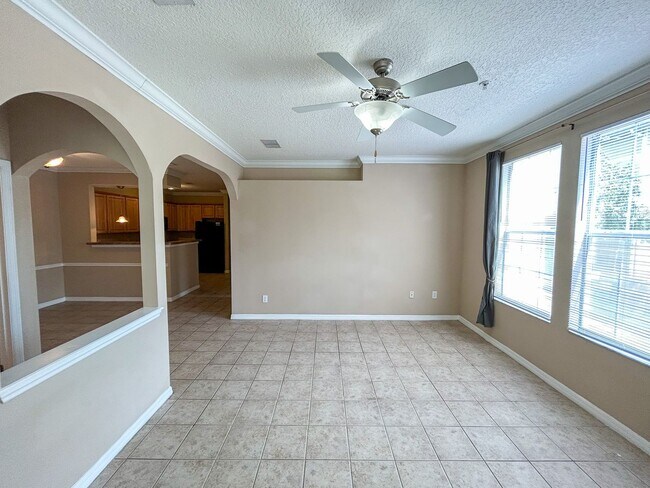 Photo - Campus View 1257 #214