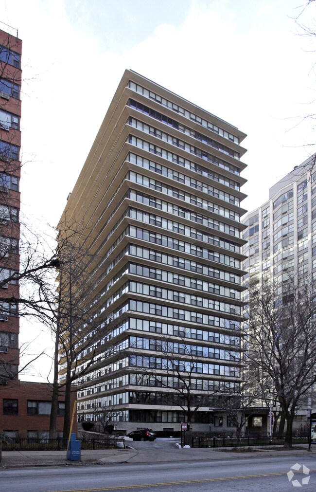 Photo - Beach Point Tower