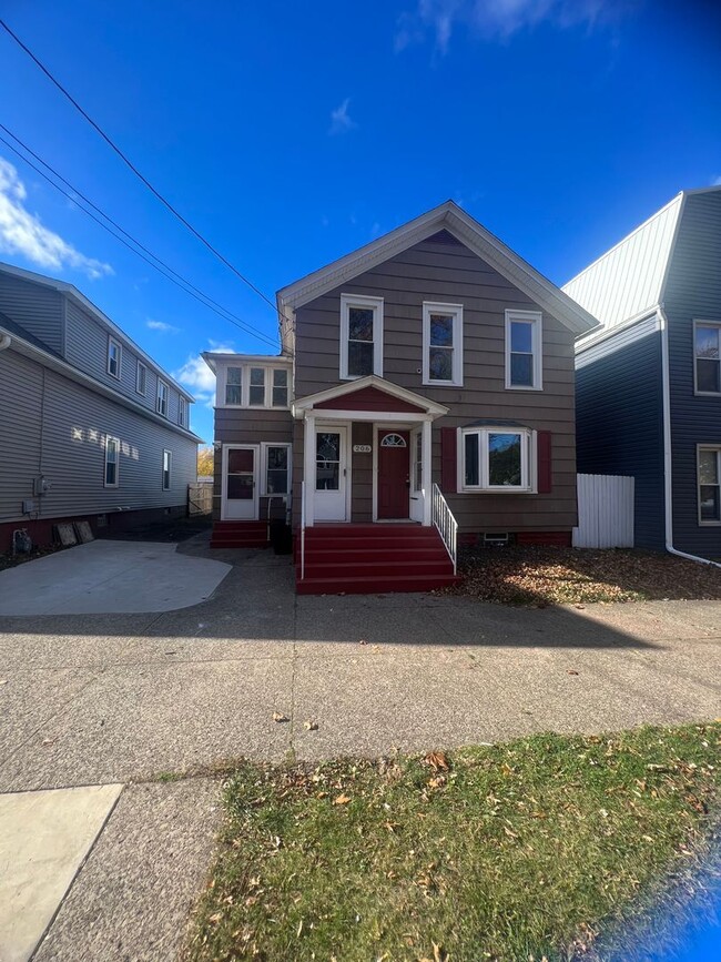 Photo - 206 Liberty St Unit #1