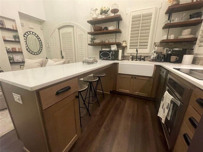 Photo - 155 Central Ave