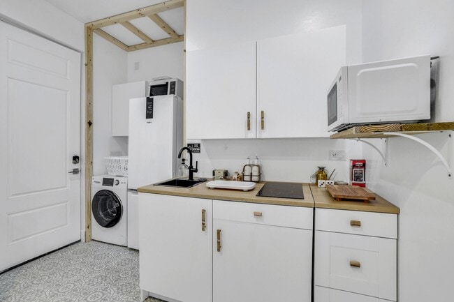 Photo - 167 5th St Unit 4