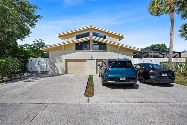 Photo - 12556 Woodmill Dr