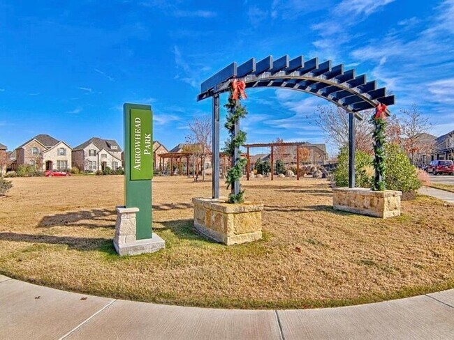 3112 Cliff Swallow Ln