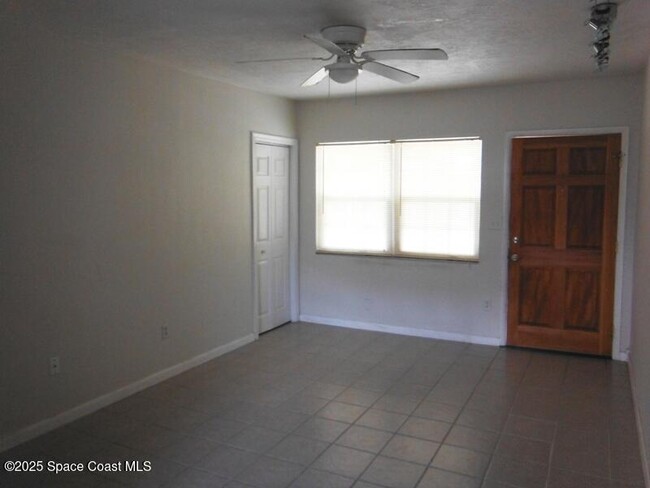 Photo - 145 Rita Blvd