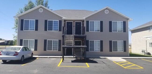 2 bed, 1 bath Condo @ Continental Park w/ ... - 2 bed, 1 bath Condo @ Continental Park w/ ... Unit 113