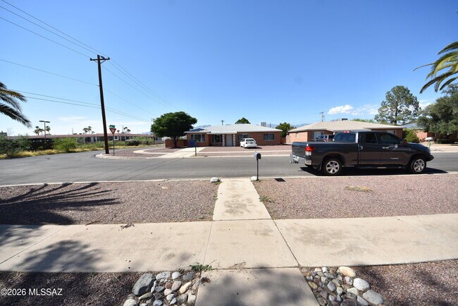 Photo - 6502 E Cooper St