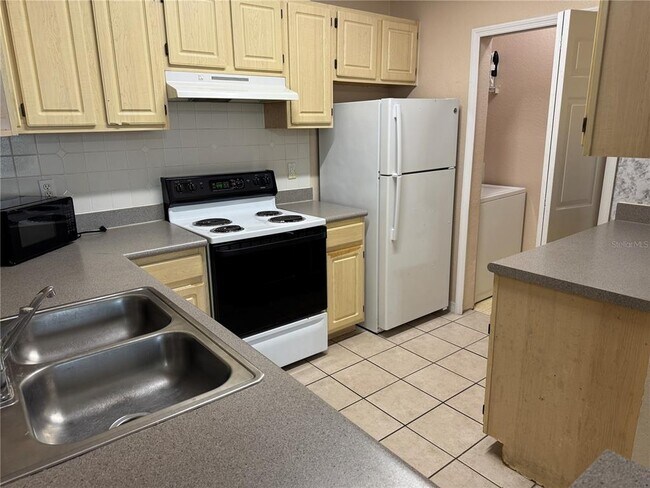 Photo - 8908 Legacy Ct Unidad 16 103