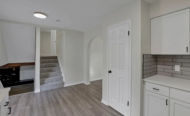 Building Photo - 11715 Village Way Dr