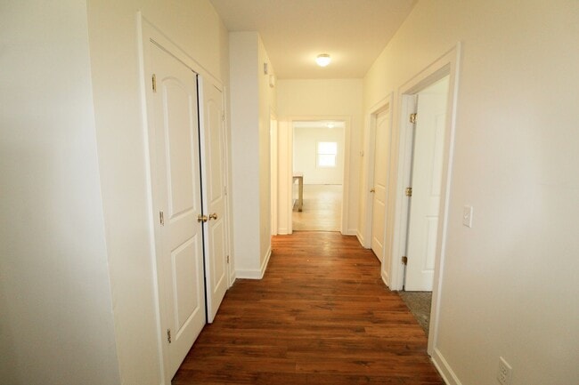 301 W Market St