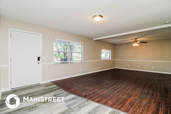 Photo - 1655 Margaret St