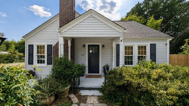 Photo - 126 E Wilburn Ave