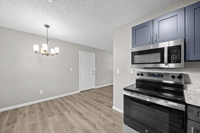 Photo - 435 M St Unit 4