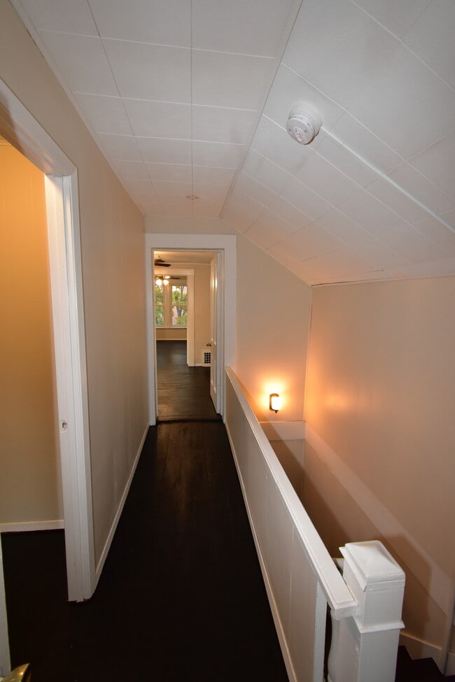 Photo - 1211 Summit St