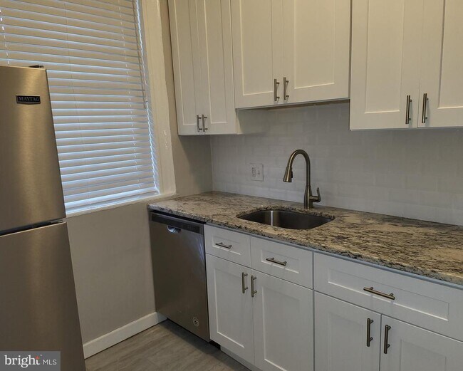 Photo - 2012 Mt Royal Terrace