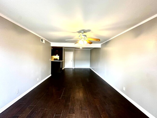 Spacious Renovated 2 bed +2 bath condo in ... - Spacious Renovated 2 bed +2 bath condo in ... Unit 230