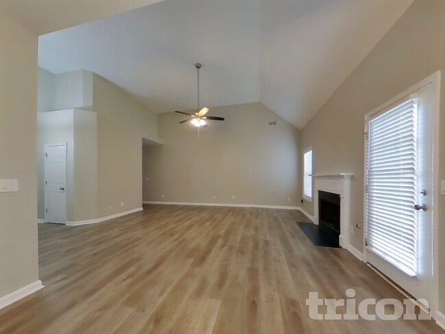 Photo - 103 Meadow Side Ct