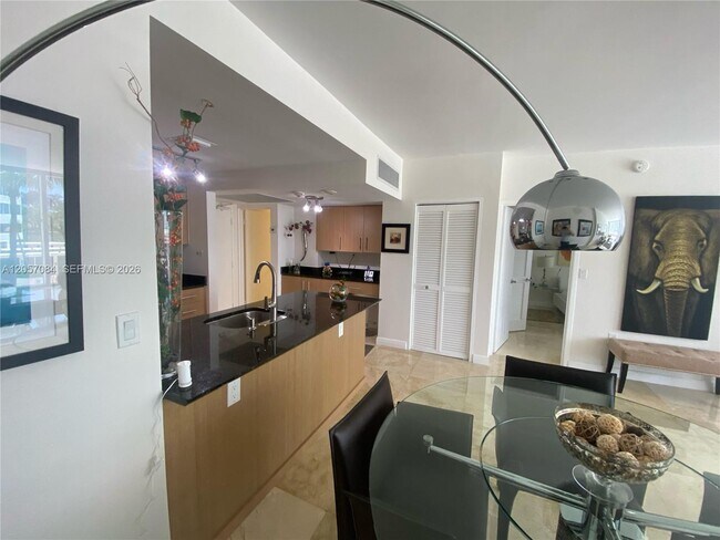 10275 Collins Ave Unit 215