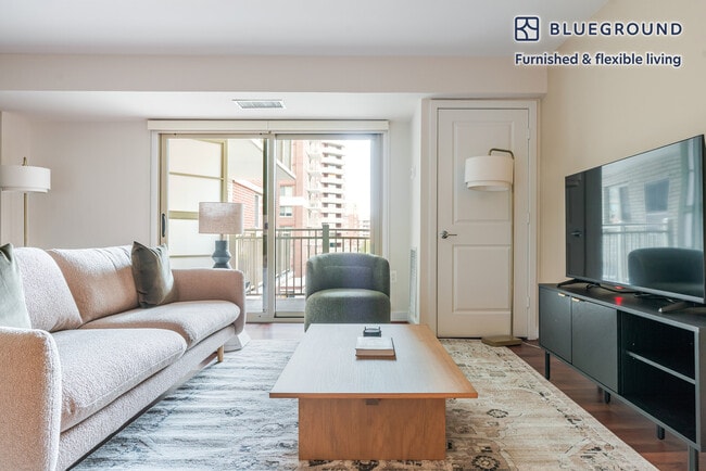 Photo - 4001 9th St N Unidad FL5-ID1161