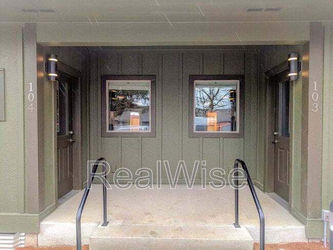 Photo - 8300 SE Flavel St