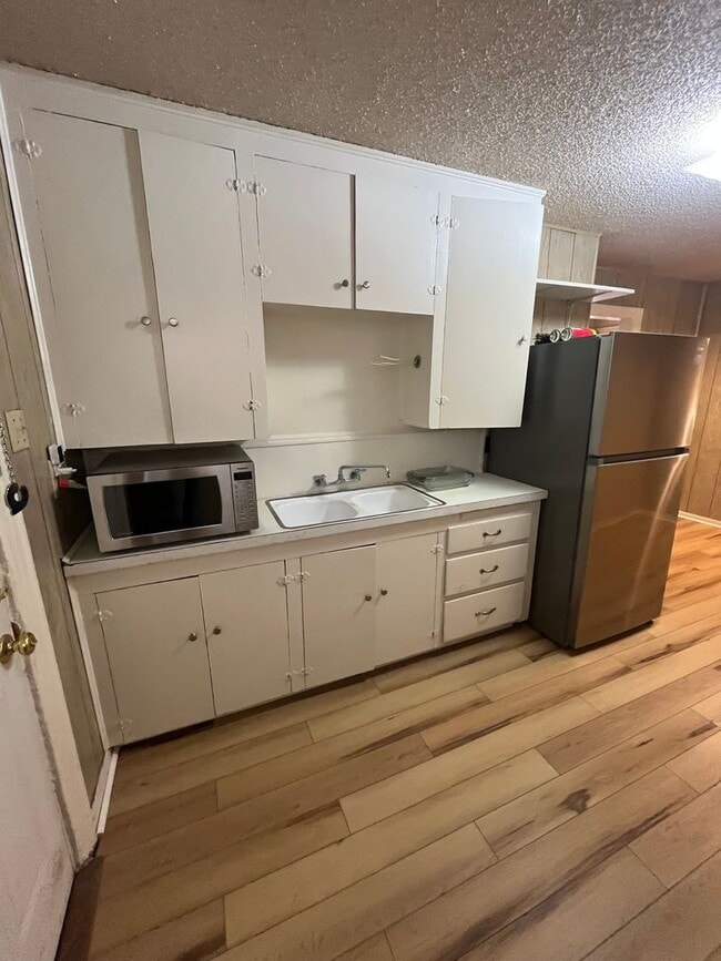 Photo - 3158 S 6th St