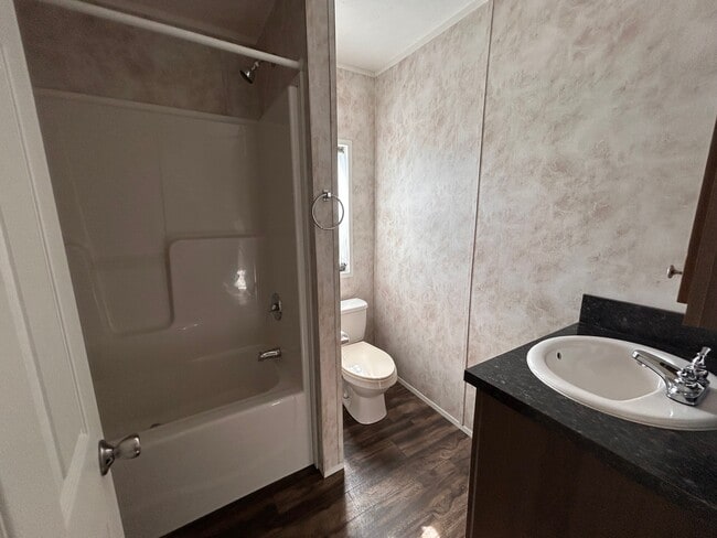 Photo - 7 Deer Run Pky