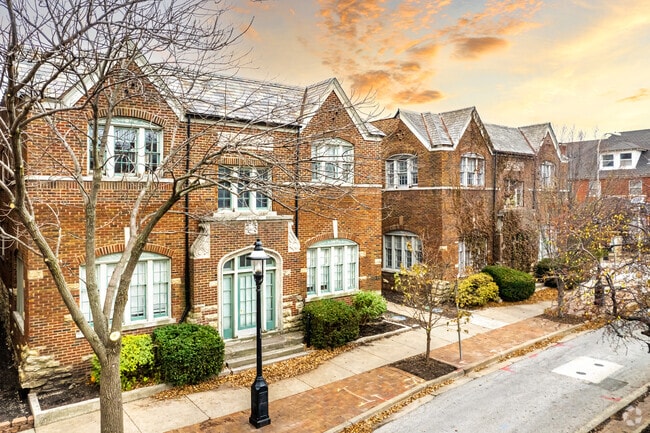 Photo - 521-551 W 11th St