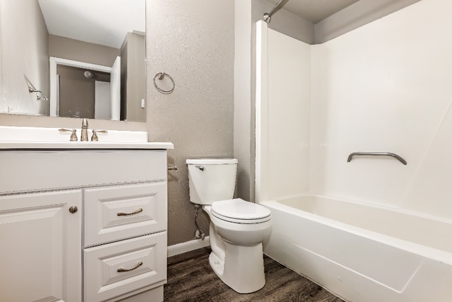 Photo - 4648 Talmadge Rd Unit 4672 Talmadge Rd Apt 3B