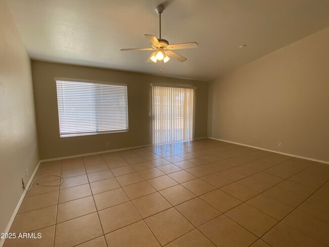 Photo - 5540 N 73rd Ave