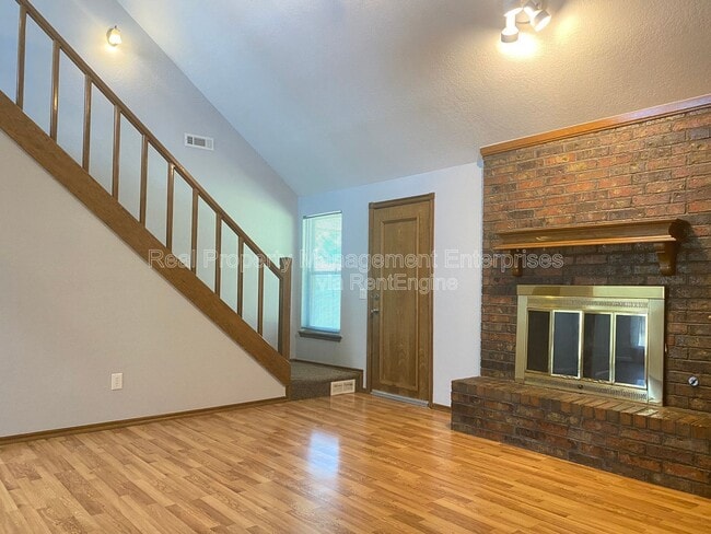 Photo - 1304 SE 3rd St