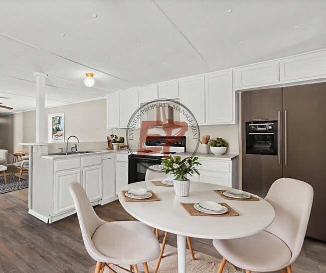 Photo - 3 Sleepy Hollow