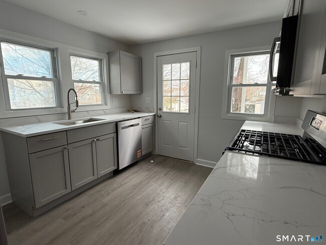 Photo - 34 Arlington St Unit 1st Floor