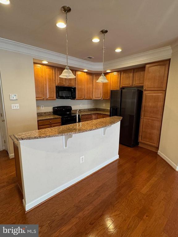 Photo - 9500 Hyde Pl